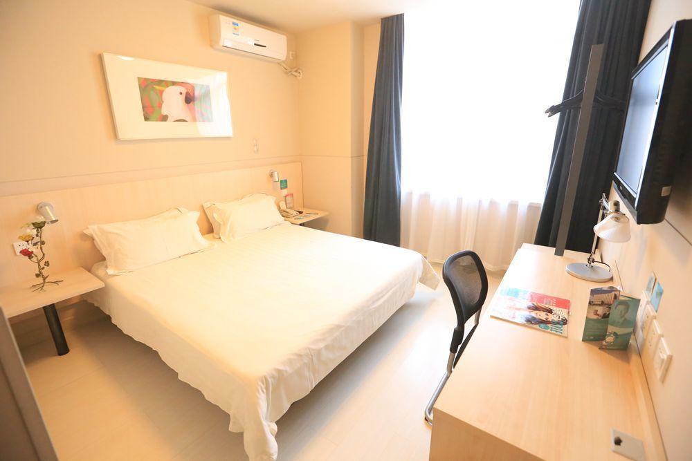 Jinjiang Inn Wanda Plaza Hotel Taiyuan Street Senjang Kültér fotó
