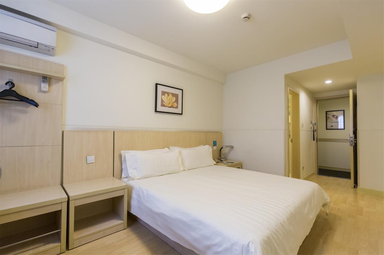 Jinjiang Inn Wanda Plaza Hotel Taiyuan Street Senjang Kültér fotó